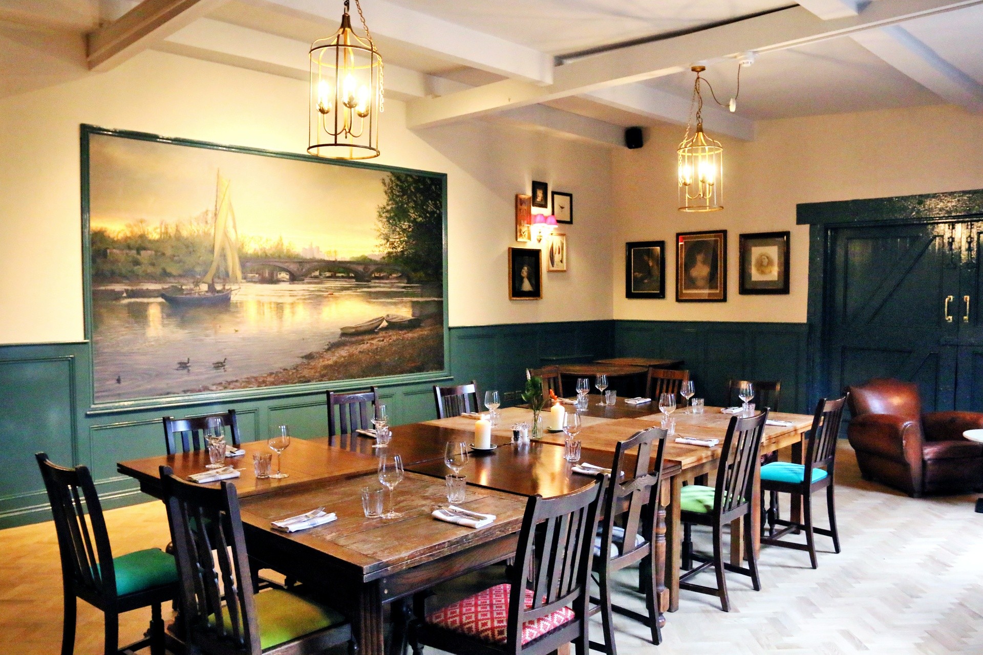 The Wellesley Room Room at The Pilot
